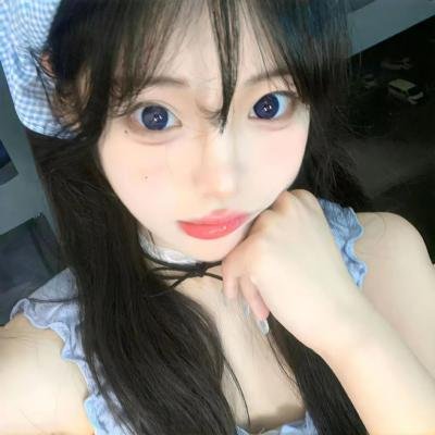 俏皮女学生